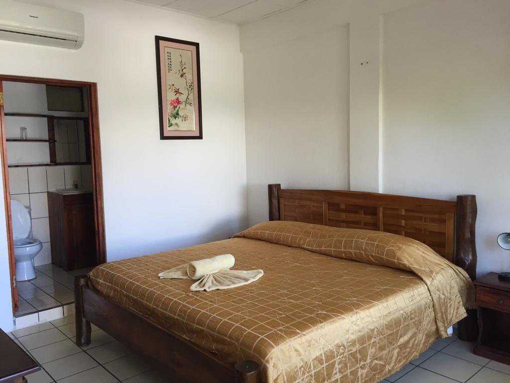 מנואל אנטוניו Hotel Coco Beach מראה חיצוני תמונה